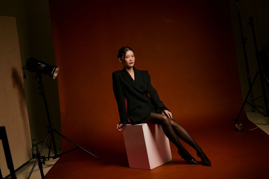 Japanese performer portrait, soft studio lighting