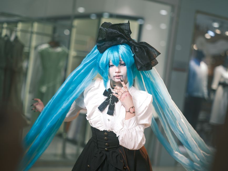 Fantasy cosplay performer in elaborate costume
